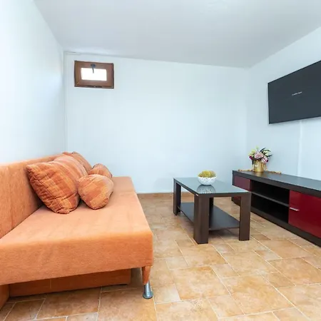 Velebit Villa Maslenica